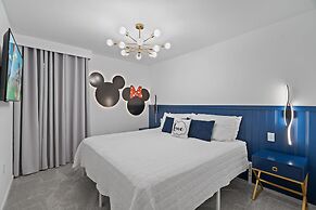 Chic 6 Bedroom Solara Home Pool and Themed Rooms