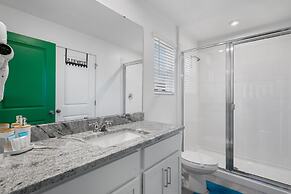 Chic 6 Bedroom Solara Home Pool and Themed Rooms