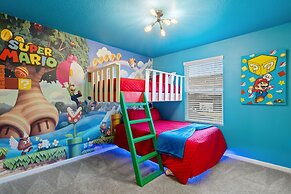 Chic 6 Bedroom Solara Home Pool and Themed Rooms