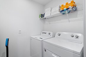 Chic 6 Bedroom Solara Home Pool and Themed Rooms