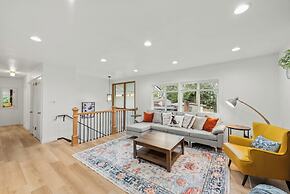 Parkside Escape Oasis in Bellevue fully fenced