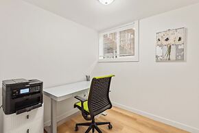 Parkside Escape Oasis in Bellevue fully fenced