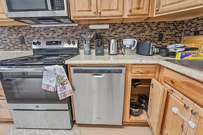 Parkside Escape Oasis in Bellevue fully fenced