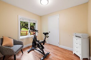 Private park in a cozy home next to I-90 huge yard