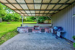 Private park in a cozy home next to I-90 huge yard