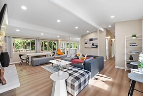 Stylish & Spacious Retreat in Downtown Bellevue