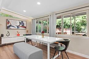 Stylish & Spacious Retreat in Downtown Bellevue
