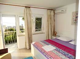 Crikvenica Tranquil and Stylish Apartments With Sea View