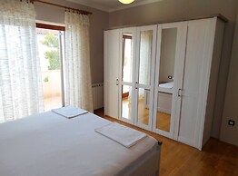 Comfort Beachfront Crikvenica Apartments