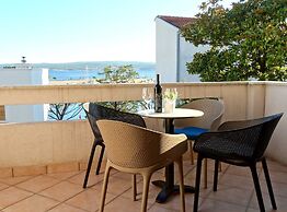 Comfort Beachfront Crikvenica Apartments