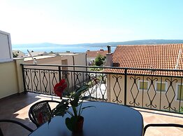 Cozy Crikvenica Apartments With Sea View and Balcony