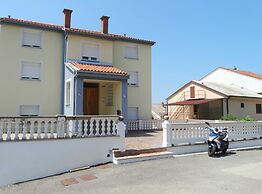 Cozy Crikvenica Apartments With Sea View and Balcony