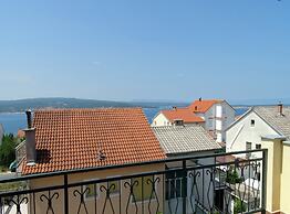 Cozy Crikvenica Apartments With Sea View and Balcony