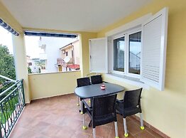 Cozy Crikvenica Apartments With Sea View and Balcony