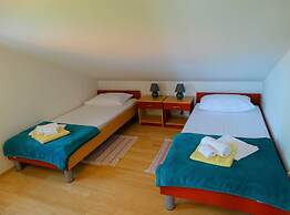 Seaside Escape Selce Apartments