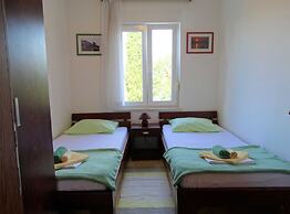 Seaside Escape Selce Apartments