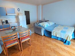 Elegant Apartments With Sea View and Balcony