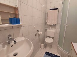 Elegant Apartments With Sea View and Balcony