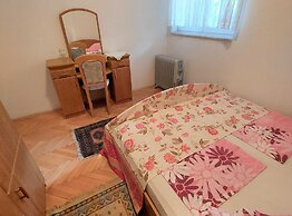 Elegant Apartments With Sea View and Balcony