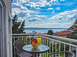 Contemporary Crikvenica Apartments With Private Parking