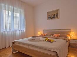 Contemporary Crikvenica Apartments With Private Parking