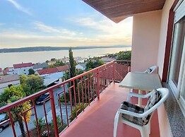 Sleek and Serene Rooms Crikvenica