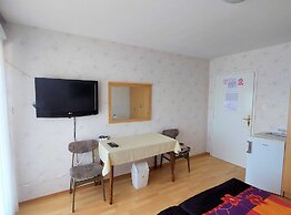 Sleek and Serene Rooms Crikvenica