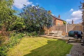 Tom Callows Gorgeous Cottage Oxfordshire