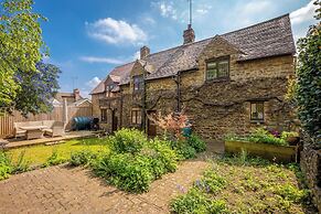 Tom Callows Gorgeous Cottage Oxfordshire