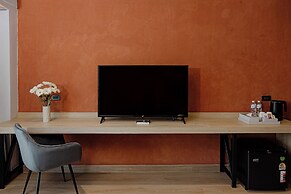 The Horizon Groove Hotel