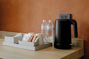 The Horizon Groove Hotel