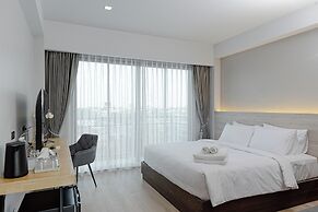 The Horizon Groove Hotel