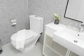 The Horizon Groove Hotel