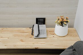 The Horizon Groove Hotel