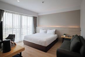 The Horizon Groove Hotel