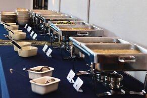 The Horizon Groove Hotel