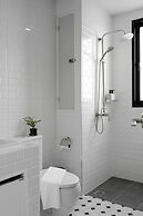 The Horizon Groove Hotel