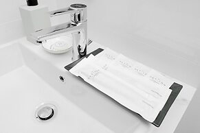 The Horizon Groove Hotel