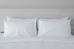 The Horizon Groove Hotel