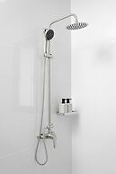 The Horizon Groove Hotel