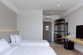 The Horizon Groove Hotel