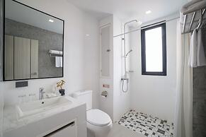 The Horizon Groove Hotel