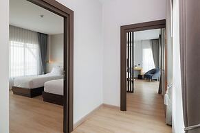 The Horizon Groove Hotel