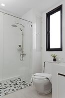 The Horizon Groove Hotel