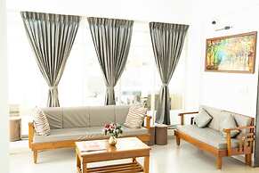 Sunny Executive Satara