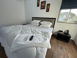 Sunny Executive Satara