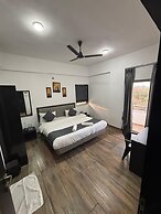 Sunny Executive Satara