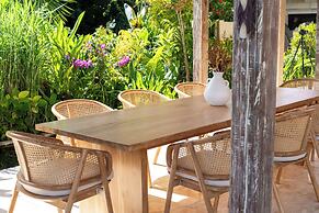 Tropical Villa Indah