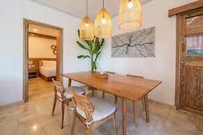 Tropical Villa Indah