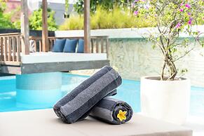 Tropical Villa Senang